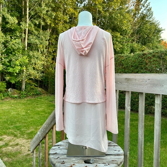 Frank Lyman ⎮ Hooded long sleeve top - Picture 3 of 8